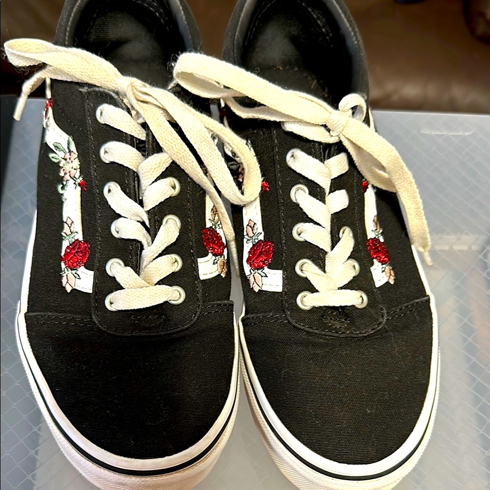 VANS! Floral Embroidered Black Sneakers - Missy size 4 - Picture 2 of 10